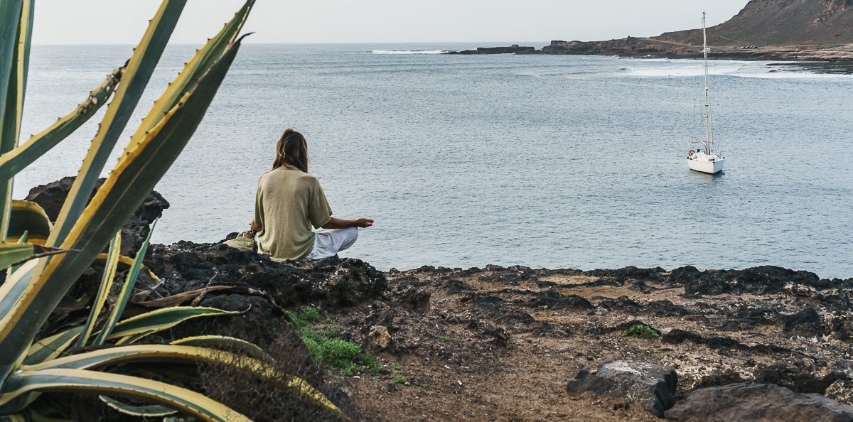 Meditar frente al mar